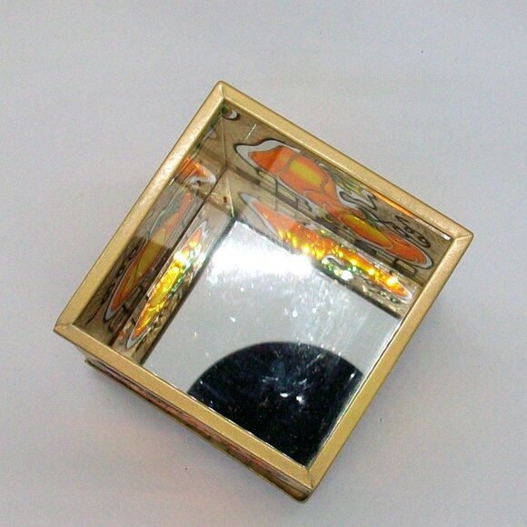 Harvest Pumpkins Stain Glass Footed Tealight Votive Holder - Picture 6 of 7